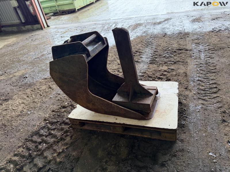 Shovel and cultivator with Hydrema hitch 6