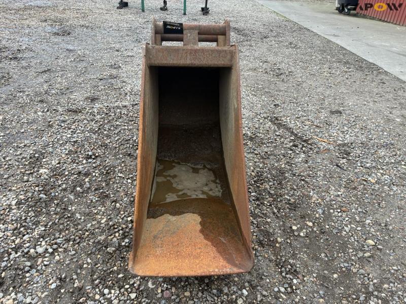 Shovel for rear arm 4