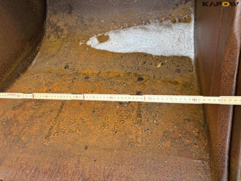 Buckets with Hydrema hitch 17