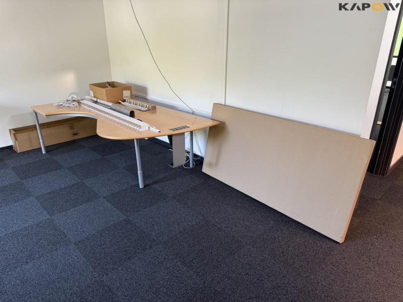 Desk, lamps and miscellaneous 1