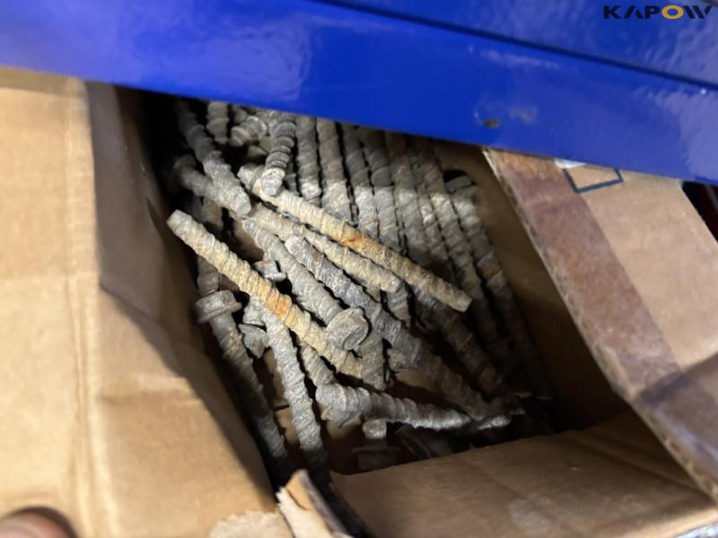 Screws/Bolts and miscellaneous 78