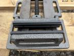 bench vice - new 6