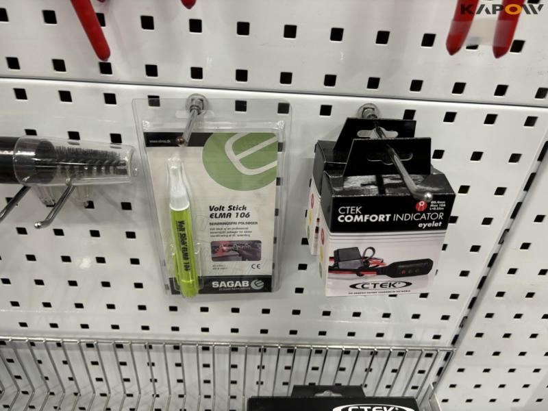 Screwdrivers, hammers, battery chargers and miscellaneous 22