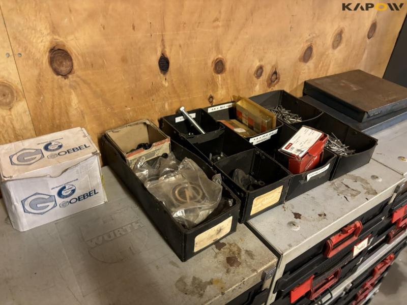 Drawer rack with miscellaneous items 5