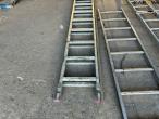 Extending ladder/roof ladder 17