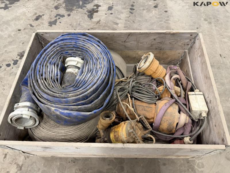 Hoses and pumps 22