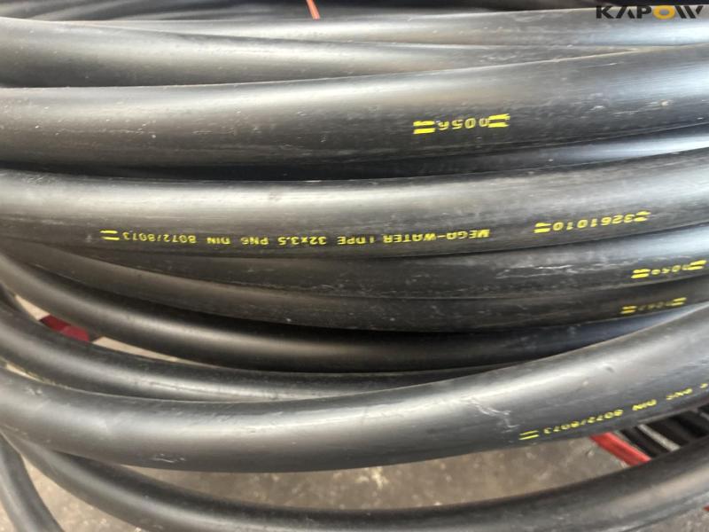 Hose rack with various hoses 23