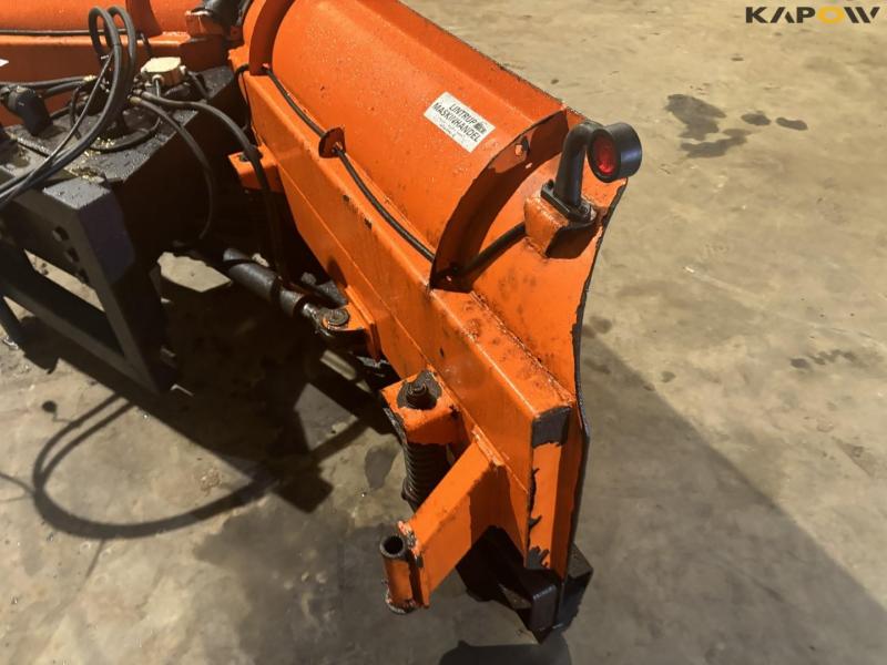 Snowplow with 3-point hitch 8