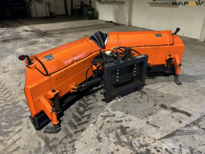 Snowplow with 3-point hitch 5