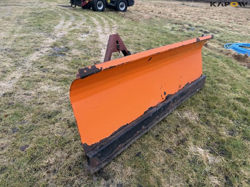 Snowplow with A-frame 3