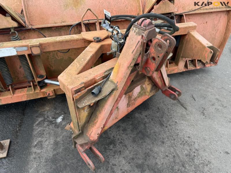 Snowplow with three-point hitch A-frame 11