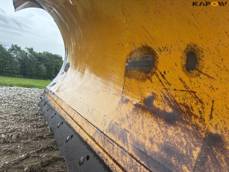 Snowplow with three-point hitch 6