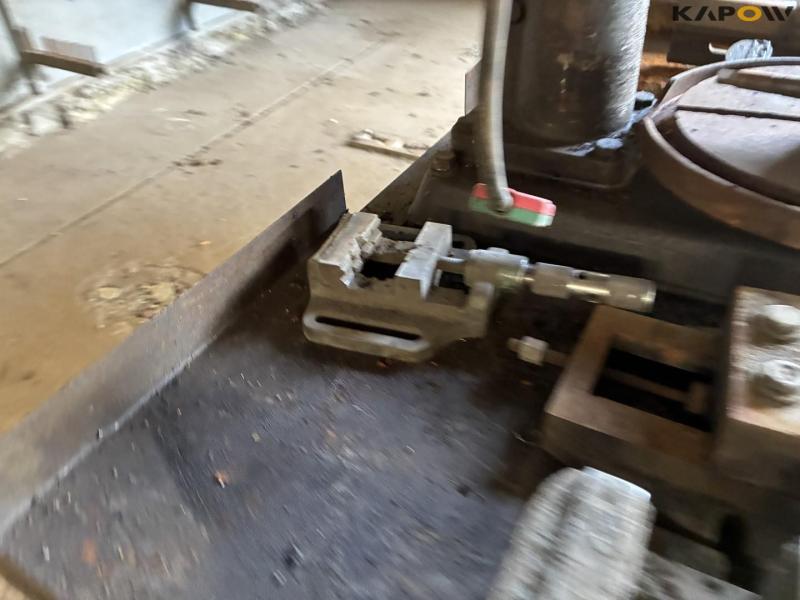 Column table machine with accessories and table 18