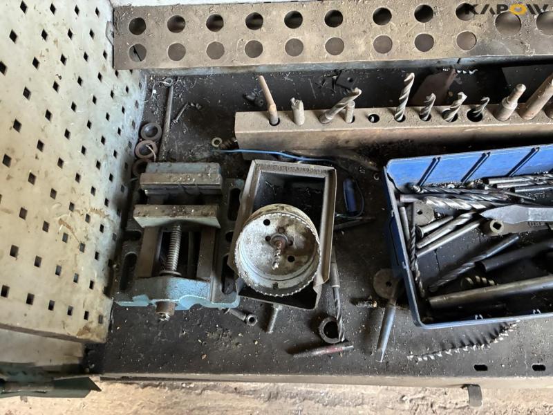 Column table machine with accessories and table 27