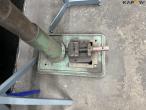 Pillar drilling machine with accessories 11