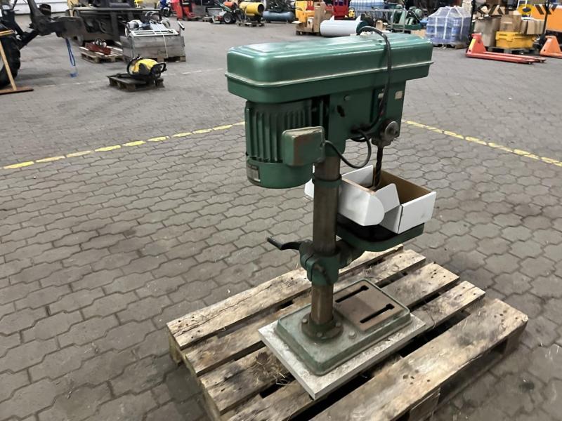 Drill press and vice 5