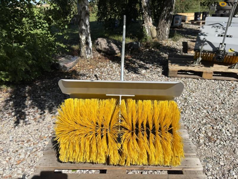 Ferrari FB81 sweeper 2