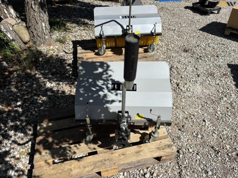 Ferrari FB 81 sweeper 6