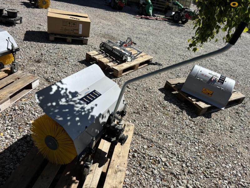 Ferrari FB 81 sweeper 7