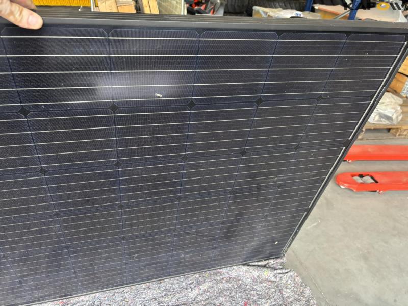 Solar cell system for charging 31