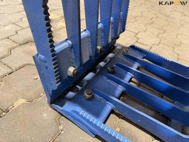 Sorting grab with S40 hitch 11