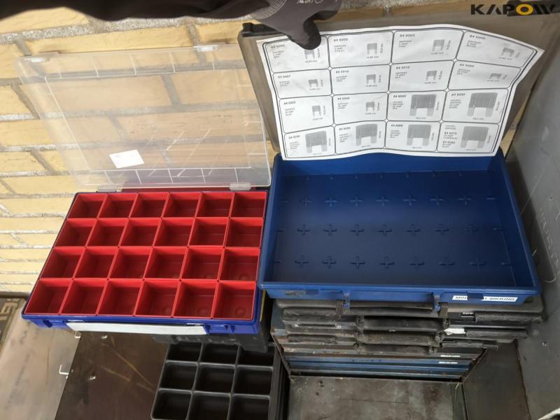 Assortment boxes with contents 11