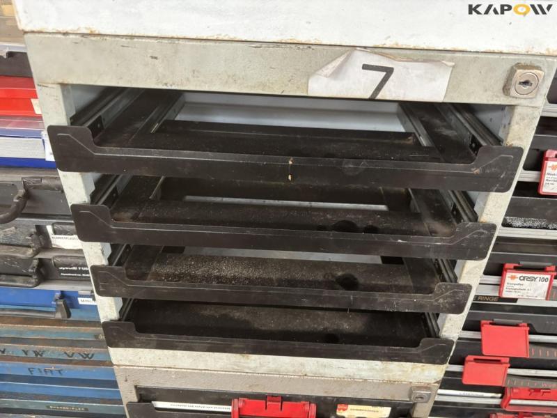 Assortment boxes with contents 20