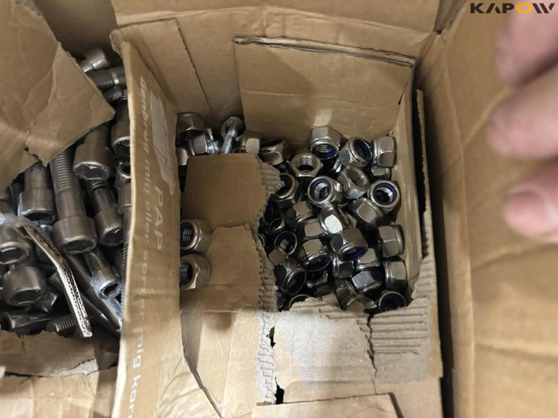 Straps and equipment 26