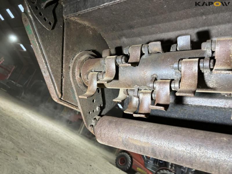 Spearhead Twiga 4000 HXF flail mower on arm 38