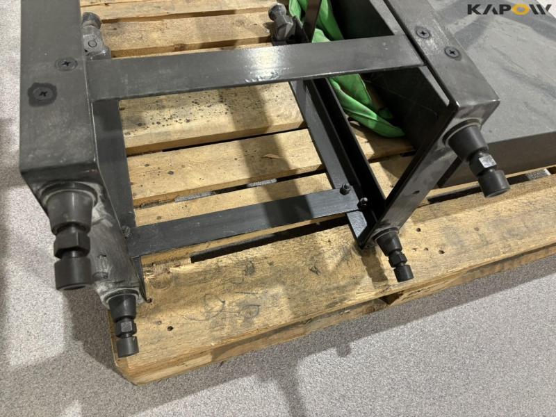 Special machine table 11