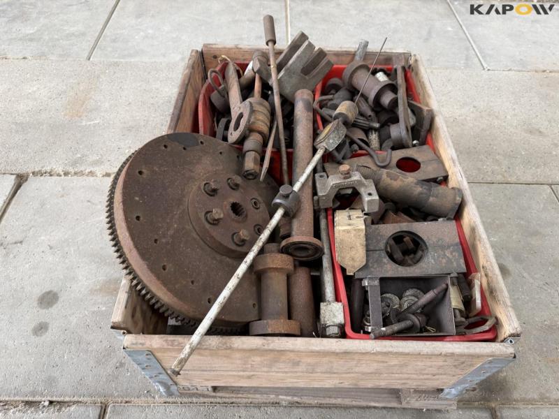 Special tools for Massey Ferguson 17