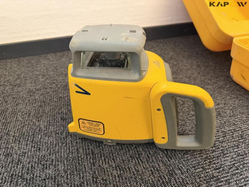 Spectra trimble LL300N rotation laser with stand 8