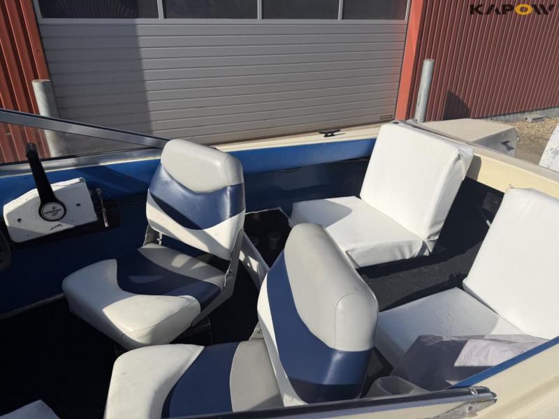 Speedboat - 15 feet 14