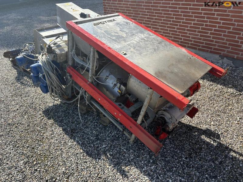 Spotmix feeding system 8