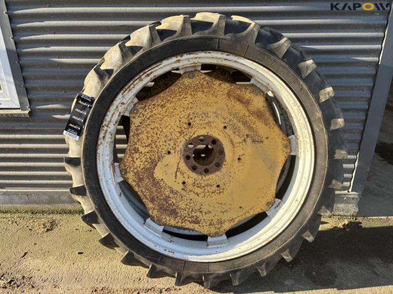 Sprayer wheel 9.5-44 6