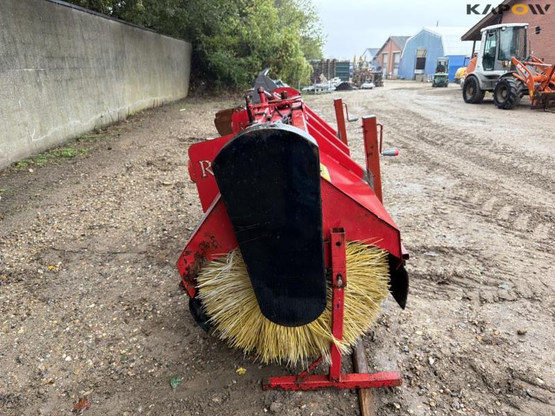 Stallex broom 4