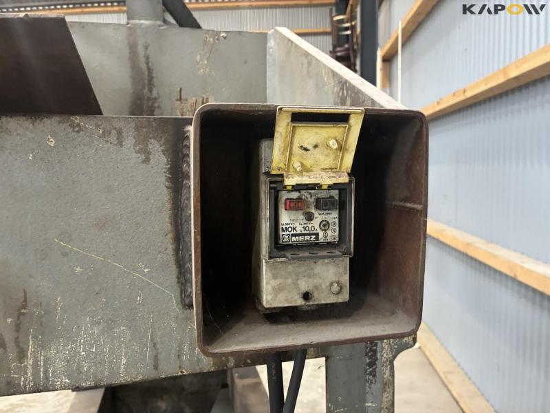 Stenhøj 100Ton presses 16