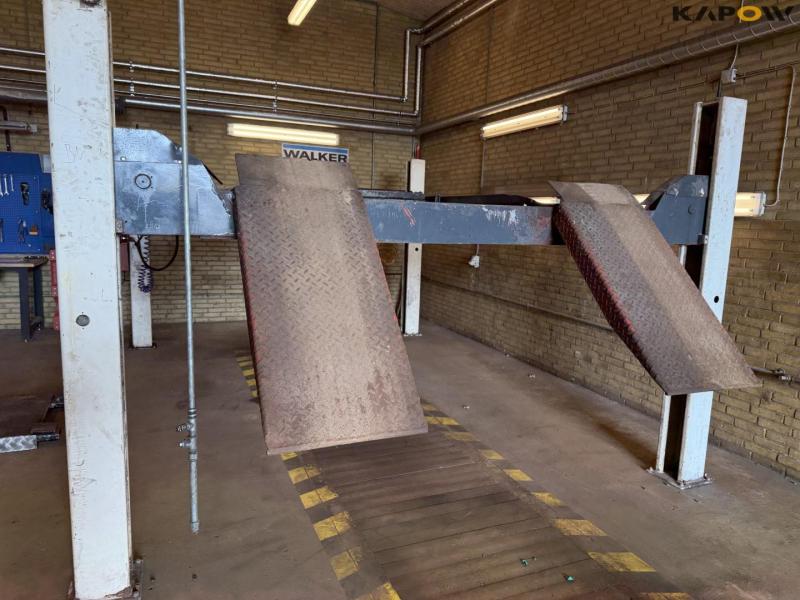 Stenhøj 4 column 8T lift 21