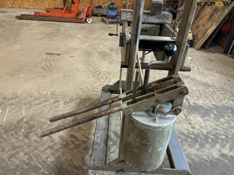 Stenhøj 40 ton presses 13