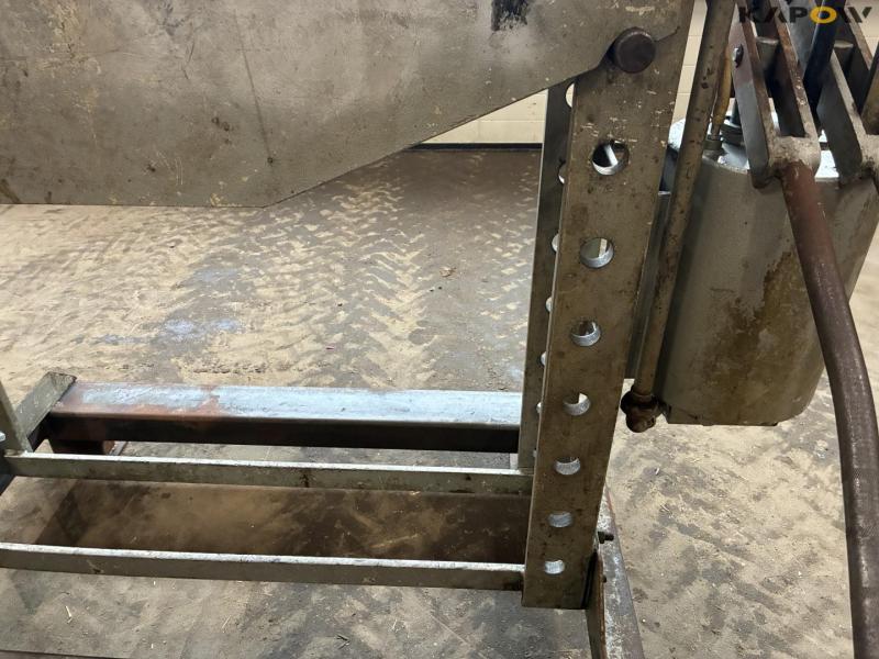 Stenhøj 40 ton presses 14