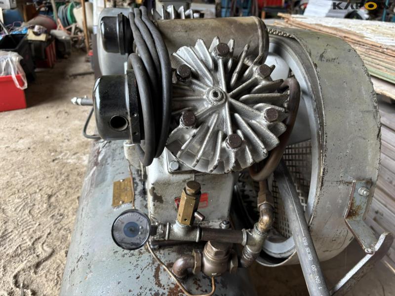 Stenhøj compressor 9
