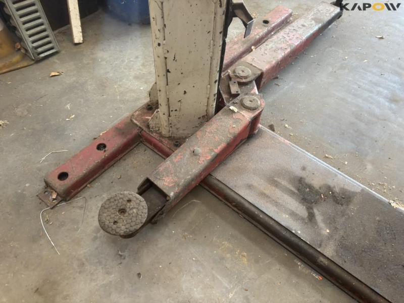 Stenhøj mascot 613 2.5ton workshop lift 18