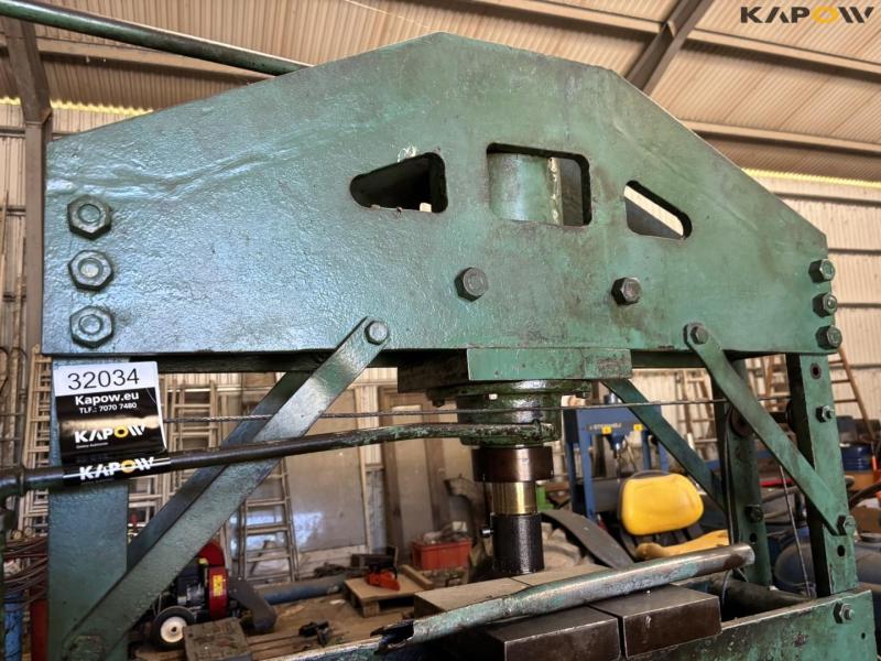 Stenhøj press 40ton 17