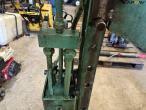 Stenhøj press 40ton 19