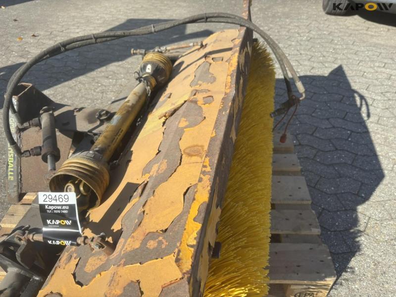 Stensballe FF1300LS broom with A-frame 13