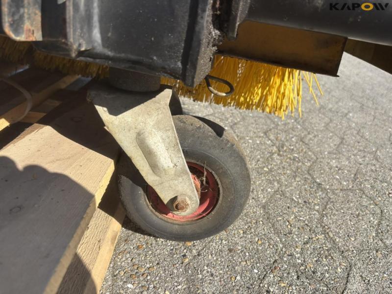 Stensballe FF1300LS broom with A-frame 19