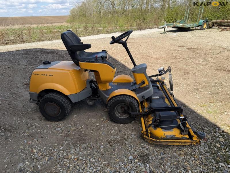 Stiga Park Pro 20 garden tractor 4