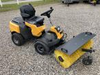 Stiga Park Pro 740 IOX 4WD with sweeper 1