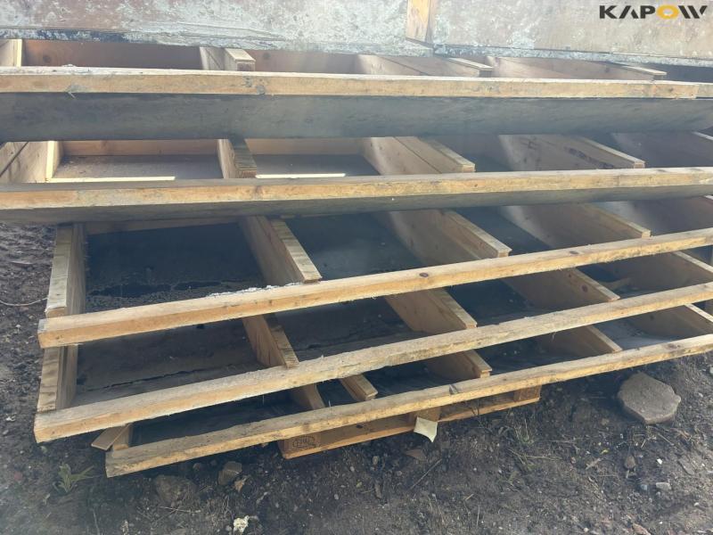 Wooden formwork 23