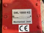 Support legs + crane chain 11